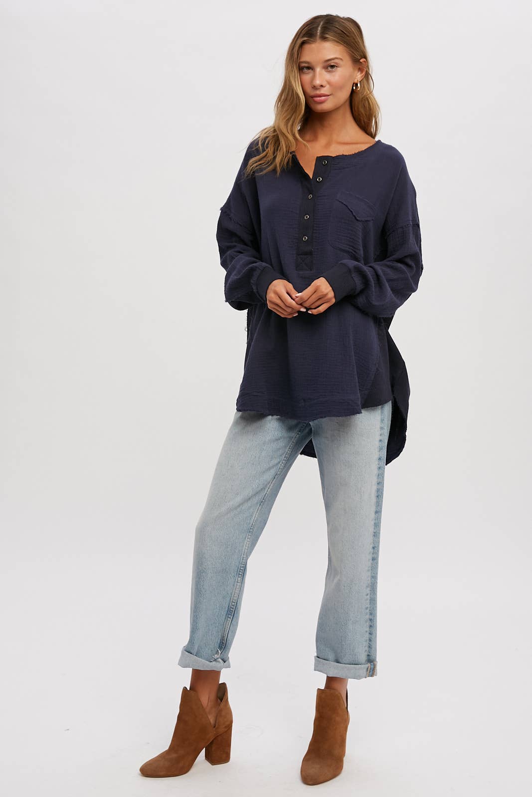 BUTTON UP HENLEY TUNIC: M/L / NAVY